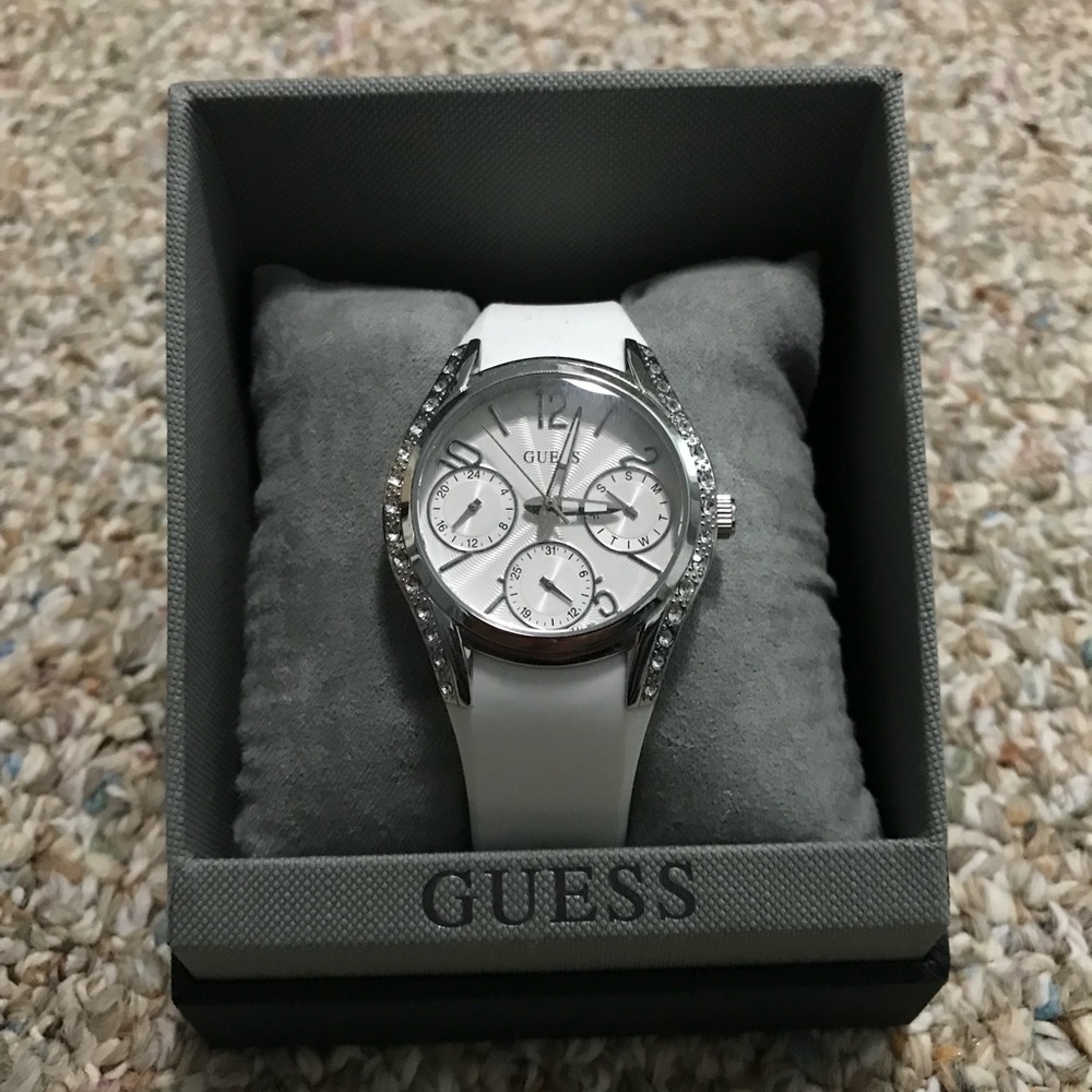 Guess Watch